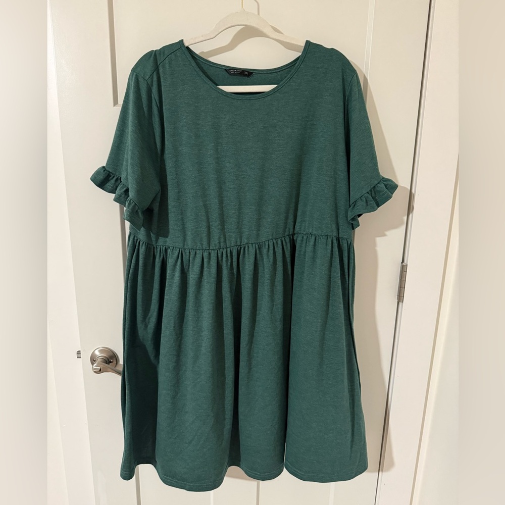 Elegant Green Ruffle Sleeve Dress